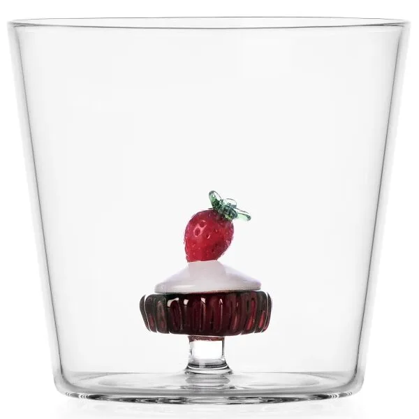Copo Strawberry cake